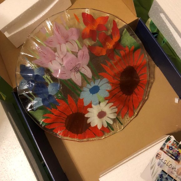 NWT, Fusion Art Glass, bowl - Picture 2 of 9